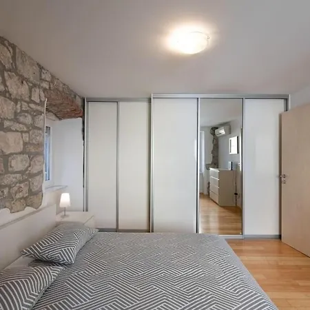 Apartment Duplex With Terrace In The