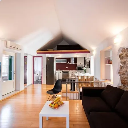 Duplex With Terrace In The Apartment *