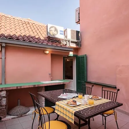 Duplex With Terrace In The Apartment Split